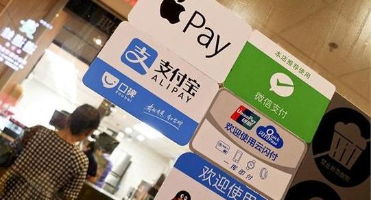 随着移动支付的普及，越来越多的商家开始接受信用卡、借记卡等电子支付方式。为了方便顾客购物，很多商家都会选择安装POS机。那么，如何获取一台合适的POS机呢？本文将从以下几个方面为您解答这个问题。