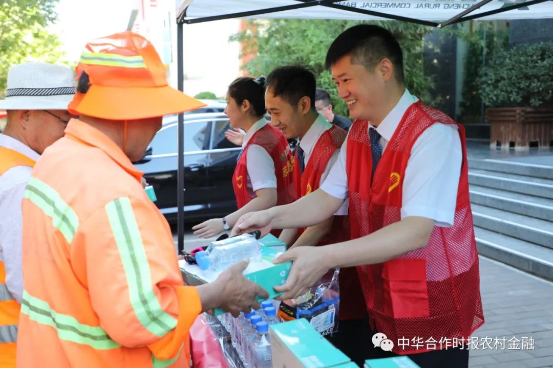 随着科技的发展，移动支付的普及程度越来越高，POS机成为许多商家的必要配置，通常由于其受限于在某些较为特别的作业条件下网络建设固有的连接链路而易显现出不能保证高精度业务的情况。这时候连接至一个可靠的网络就显得尤为重要。本文将以POS机如何连接华为热点为例，阐述相关的步骤和注意事项，并探讨其背后的技术原理以及可能遇到的问题和解决方案。