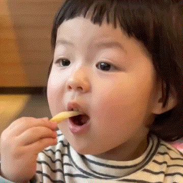 如何盗取别人微信聊天记录？ 如何盗取别人微信聊天记录？