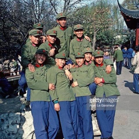 怎麼能查微信的聊天记录啊 微信聊天记录大揭秘，教你轻松找回那些珍贵的回忆！