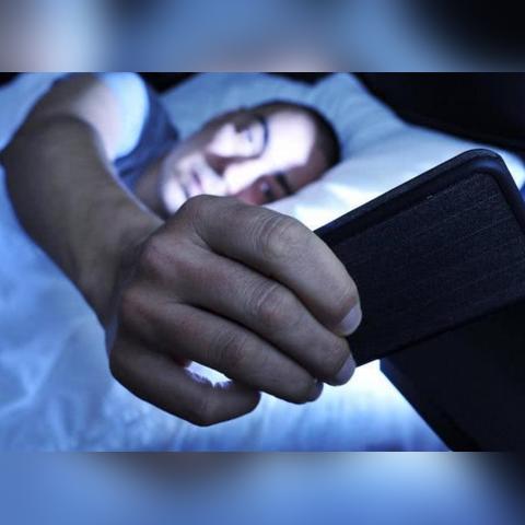 怎么偷看对方的QQ聊天記录?如何悄悄查看别人的QQ聊天记录？