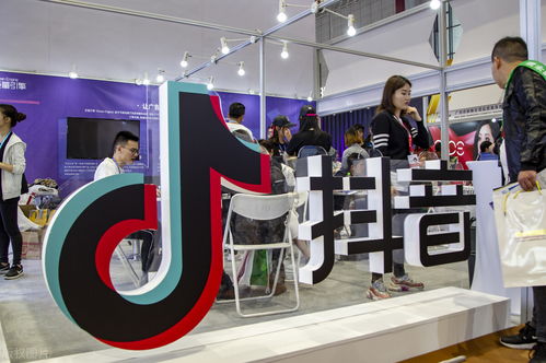 抖音月付买大润发套出来可靠吗 抖音月付买大润发套，靠谱吗？揭秘购物新潮流！