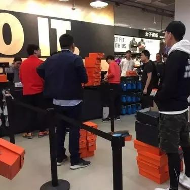 抖音月付积分提现手续费 揭秘抖音月付积分提现那些事儿，手续费详解及案例分析