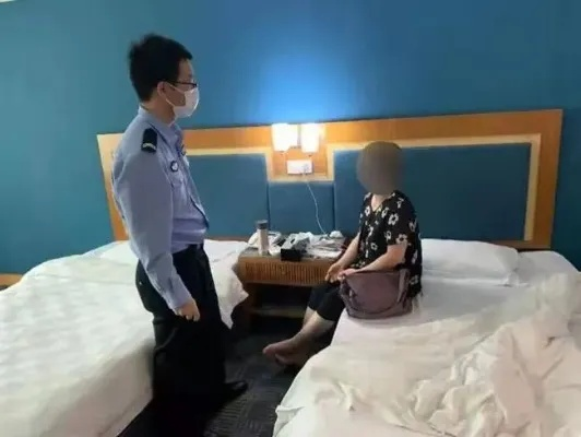 出轨查酒店记录吗犯法吗 出轨查酒店记录是否犯法？案例分析与法律解读
