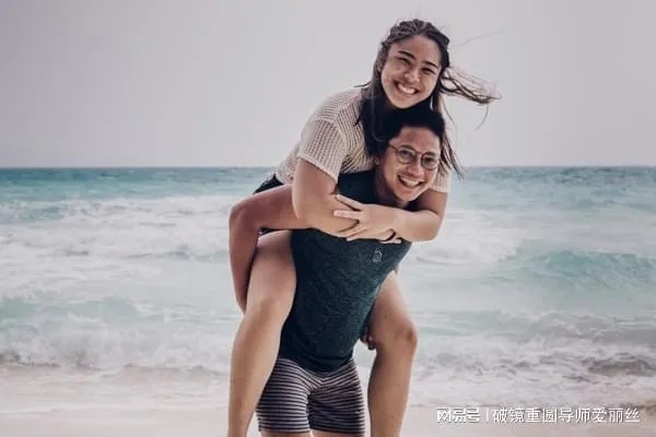 老婆出軌別人手機短信通話聊天记录 老婆出轨手机短信通话记录揭秘，案例分析与深度剖析