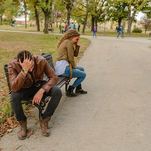 揭秘！如何安全地查出女朋友手机短信内容？