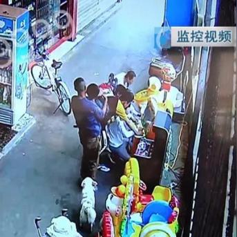 别人的微信或QQ聊天记录有什么办法调取查看吗 别人的微信或QQ聊天记录，真的能看得到吗？
