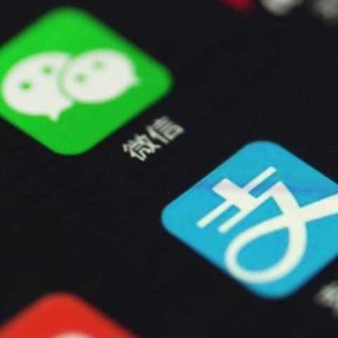 银联POS机服务费退款申请指南