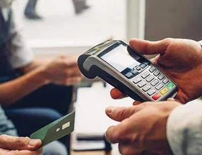 去银行申请POS机刷信用卡安全吗？
