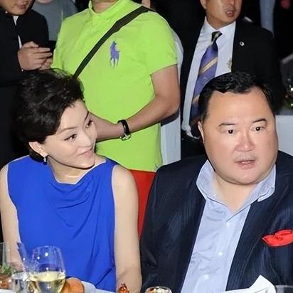 揭秘老公的聊天记录，真相还是误会？
