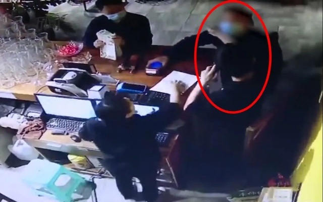 美女被罚款办理POS机事件
